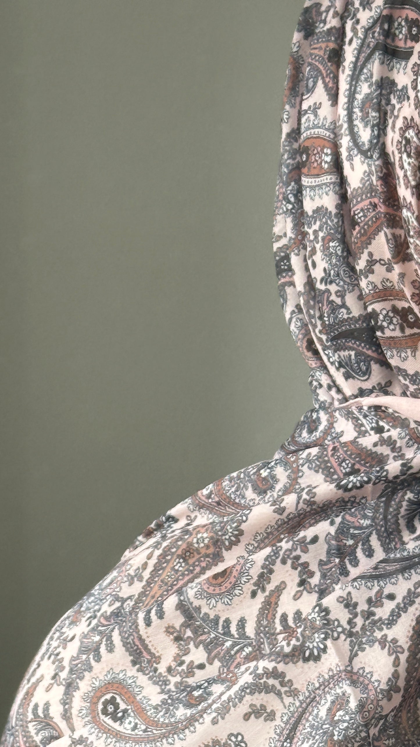 Pink Patterned Hijab